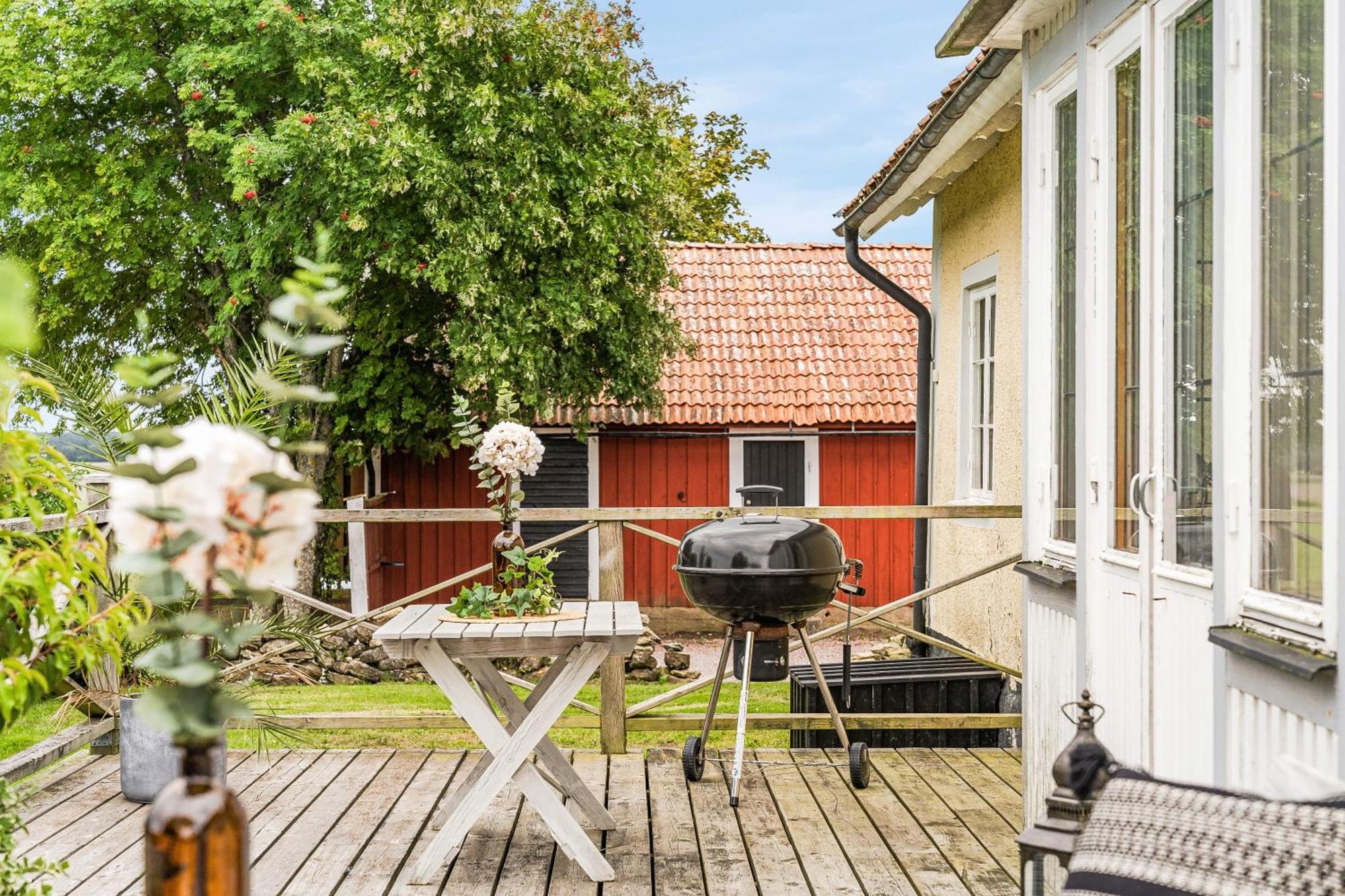 Stubbegarden - Unique Swedish Style With Fireplace วาดสเตียนา ภายนอก รูปภาพ